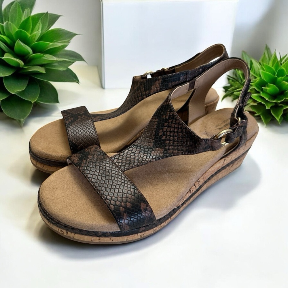 Gianni Bernini Terril Wedge Sandals Women 10M Brown Snakeskin Strappy Cork Heels
